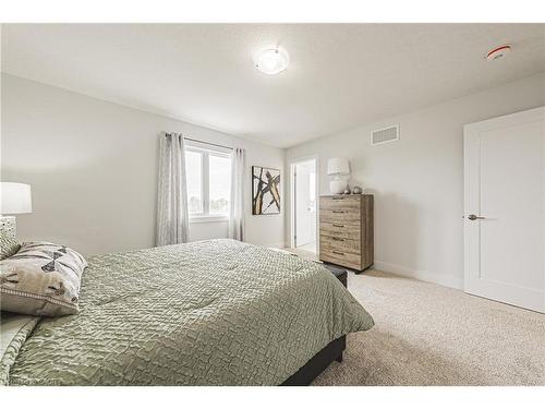 200 Benninger Drive, Kitchener, ON - Indoor Photo Showing Bedroom