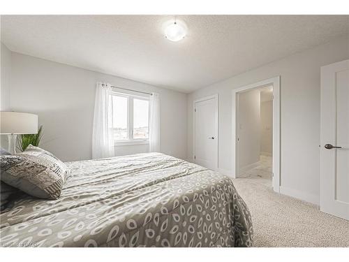 200 Benninger Drive, Kitchener, ON - Indoor Photo Showing Bedroom