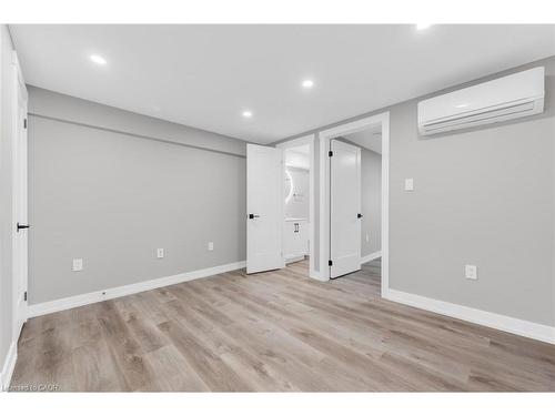 C-40 Nancy Street, Hamilton, ON - Indoor Photo Showing Other Room