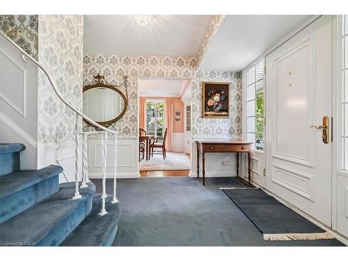 222 Strathcona Drive, Burlington, ON - Indoor Photo Showing Other Room