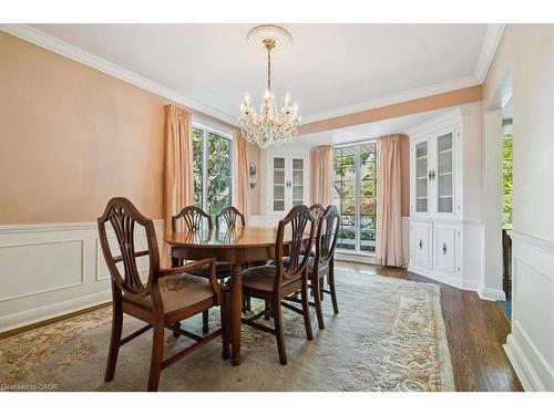 222 Strathcona Drive, Burlington, ON - Indoor Photo Showing Dining Room