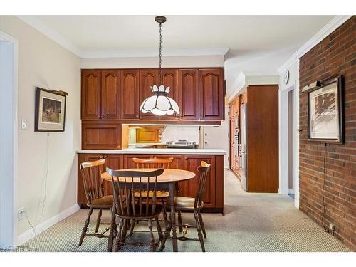 222 Strathcona Drive, Burlington, ON - Indoor Photo Showing Dining Room