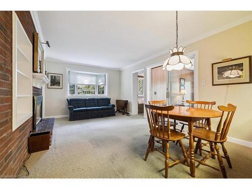 222 Strathcona Drive, Burlington, ON - Indoor Photo Showing Dining Room