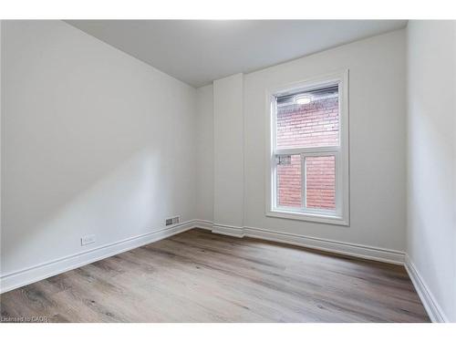 Upper-286 Cumberland Avenue, Hamilton, ON - Indoor Photo Showing Other Room