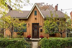 19 Blythe Street  Hamilton, ON L8N 2W3