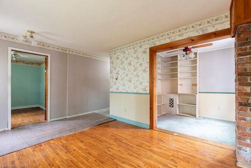 19 Blythe Street, Hamilton, ON - Indoor Photo Showing Other Room