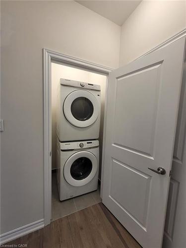 133 Berkely Street, Wasaga Beach, ON - Indoor Photo Showing Laundry Room