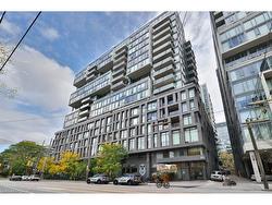 416-111 Bathurst Street  Toronto, ON M5V 0M9