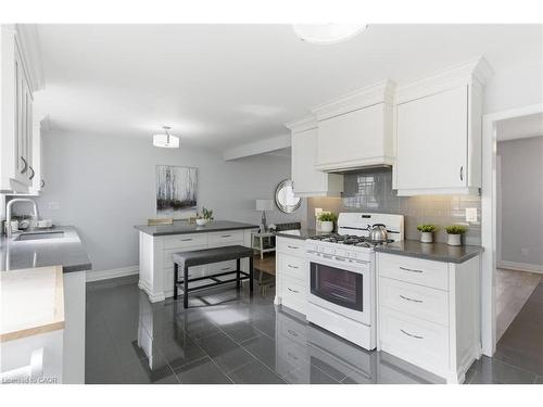 5372 Spruce Avenue, Burlington, ON - Indoor Photo Showing Kitchen