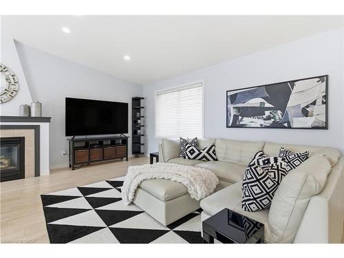 5372 Spruce Avenue, Burlington, ON - Indoor Photo Showing Living Room With Fireplace