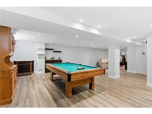 5372 Spruce Avenue, Burlington, ON - Indoor Photo Showing Other Room