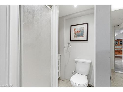5372 Spruce Avenue, Burlington, ON - Indoor Photo Showing Bathroom