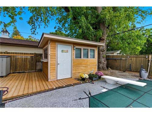 5372 Spruce Avenue, Burlington, ON - Outdoor