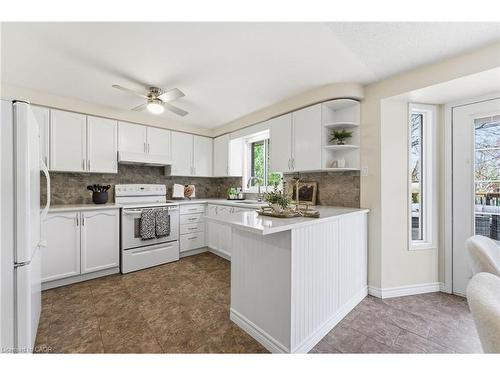 234 Dartmoor Crescent, Waterloo, ON - Indoor Photo Showing Kitchen