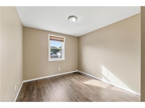 234 Dartmoor Crescent, Waterloo, ON - Indoor Photo Showing Other Room