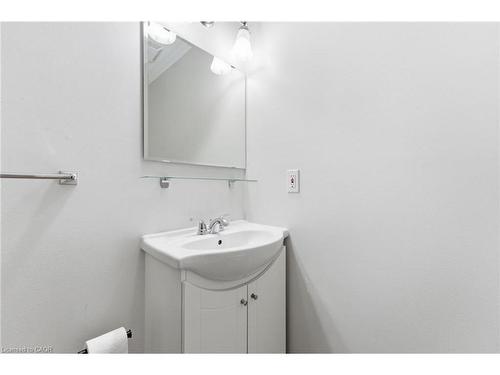 234 Dartmoor Crescent, Waterloo, ON - Indoor Photo Showing Bathroom