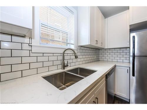 78 Balmoral Avenue N, Hamilton, ON - Indoor Photo Showing Kitchen With Double Sink