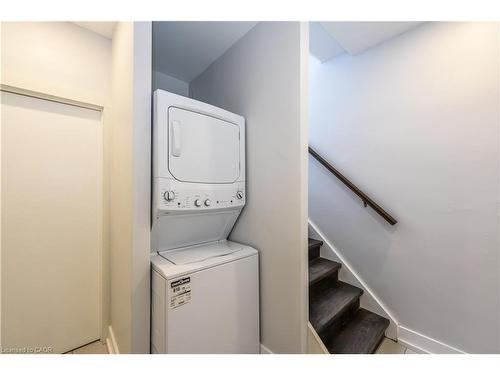 78 Balmoral Avenue N, Hamilton, ON - Indoor Photo Showing Laundry Room