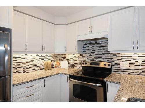 181 South Creek Drive, Kitchener, ON - Indoor Photo Showing Kitchen With Upgraded Kitchen