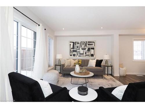 181 South Creek Drive, Kitchener, ON - Indoor Photo Showing Living Room