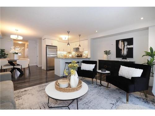 181 South Creek Drive, Kitchener, ON - Indoor Photo Showing Living Room