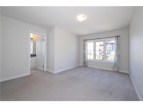 181 South Creek Drive, Kitchener, ON - Indoor Photo Showing Other Room