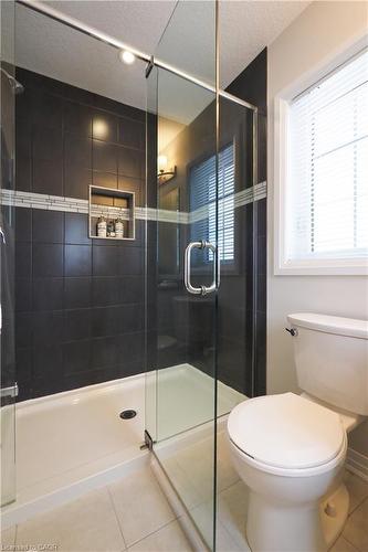 181 South Creek Drive, Kitchener, ON - Indoor Photo Showing Bathroom