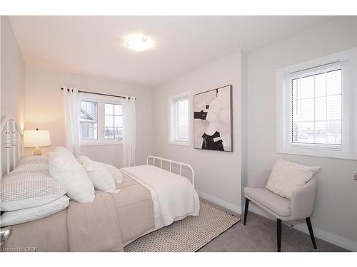181 South Creek Drive, Kitchener, ON - Indoor Photo Showing Bedroom