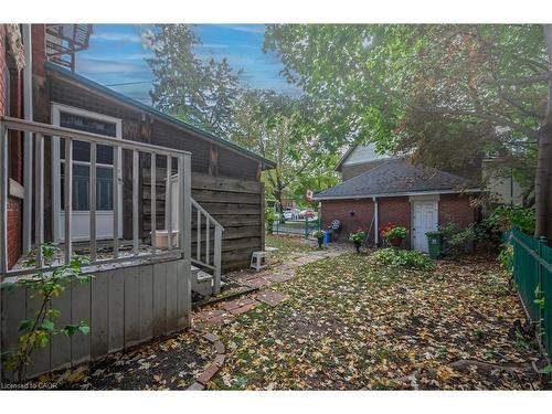1088 King Street E, Hamilton, ON - Outdoor