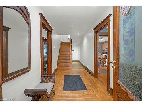 1088 King Street E, Hamilton, ON - Indoor Photo Showing Other Room