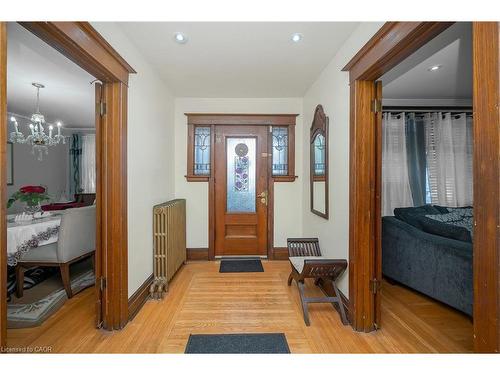 1088 King Street E, Hamilton, ON - Indoor Photo Showing Other Room