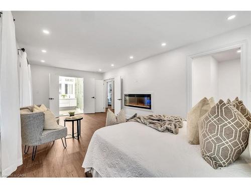 877 Kingsway Drive, Burlington, ON - Indoor With Fireplace