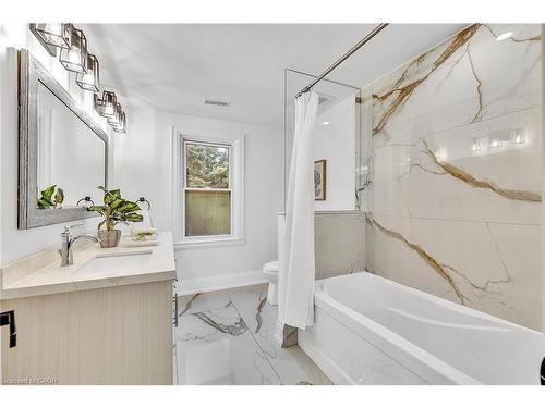 877 Kingsway Drive, Burlington, ON - Indoor Photo Showing Bathroom
