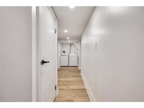 877 Kingsway Drive, Burlington, ON - Indoor Photo Showing Other Room