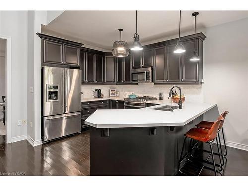 3327 Skipton Lane, Oakville, ON - Indoor Photo Showing Kitchen With Double Sink With Upgraded Kitchen