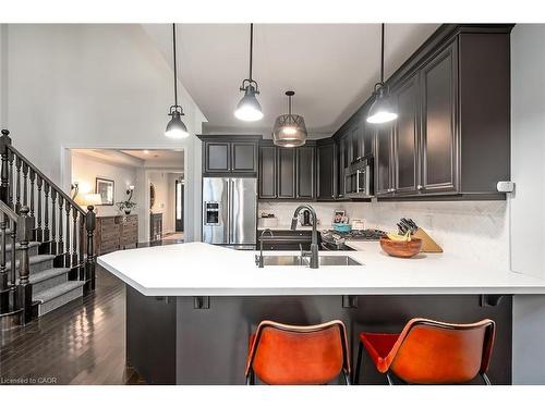 3327 Skipton Lane, Oakville, ON - Indoor Photo Showing Kitchen With Double Sink With Upgraded Kitchen