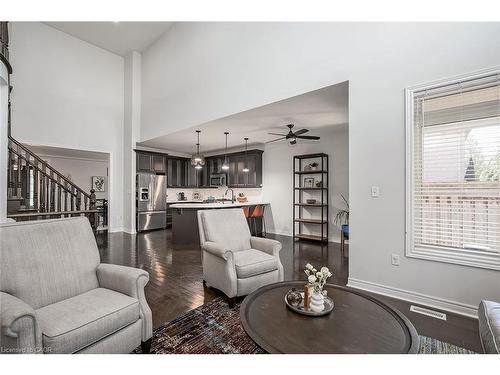 3327 Skipton Lane, Oakville, ON - Indoor Photo Showing Living Room