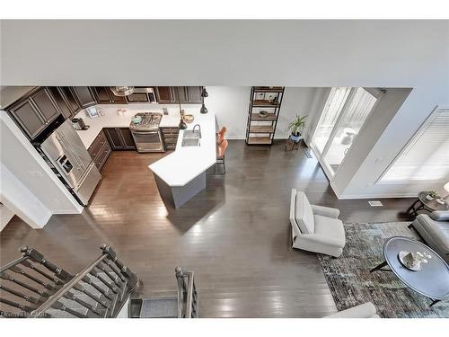 3327 Skipton Lane, Oakville, ON - Indoor