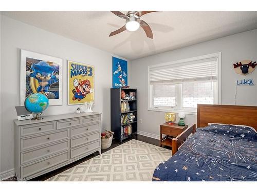 3327 Skipton Lane, Oakville, ON - Indoor Photo Showing Bedroom