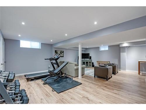 3327 Skipton Lane, Oakville, ON - Indoor