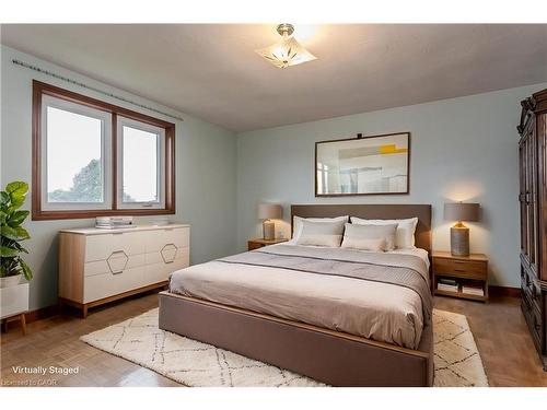 18 Marcel Place, Hamilton, ON - Indoor Photo Showing Bedroom