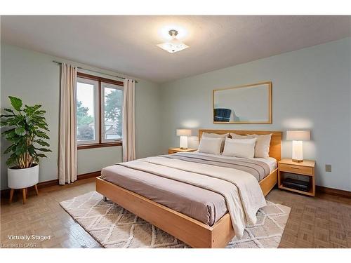 18 Marcel Place, Hamilton, ON - Indoor Photo Showing Bedroom