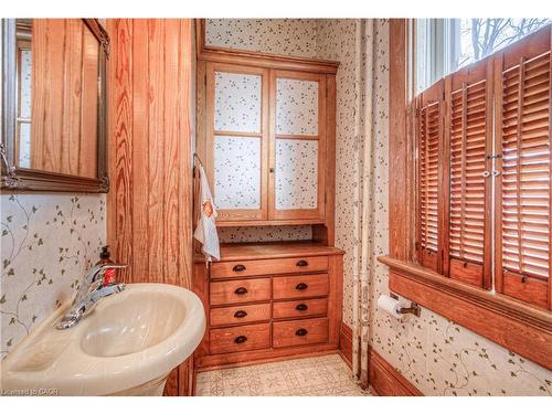 543 Queenston Road, Cambridge, ON - Indoor Photo Showing Bathroom