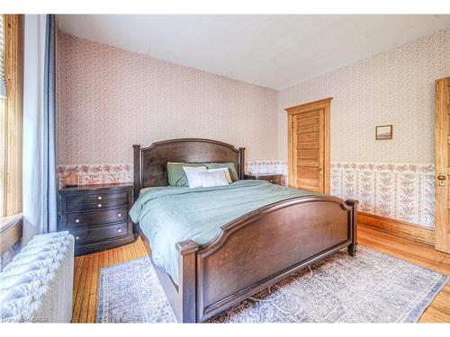 543 Queenston Road, Cambridge, ON - Indoor Photo Showing Bedroom