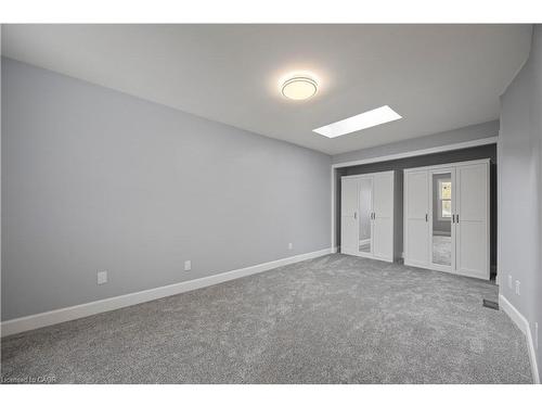 24 Culver Court, London, ON - Indoor Photo Showing Other Room