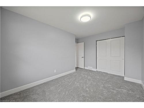 24 Culver Court, London, ON - Indoor Photo Showing Other Room