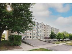 402-18 Holborn Court  Kitchener, ON N2A 4A1