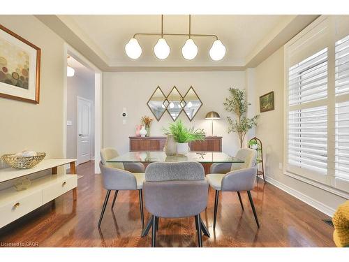 1025 Shaw Drive, Mississauga, ON - Indoor Photo Showing Dining Room