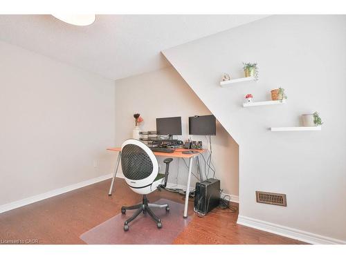 1025 Shaw Drive, Mississauga, ON - Indoor Photo Showing Other Room