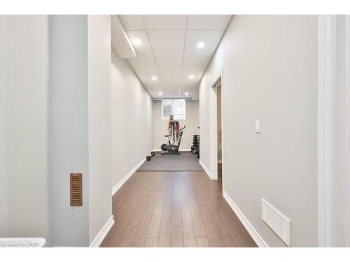 1025 Shaw Drive, Mississauga, ON - Indoor Photo Showing Other Room